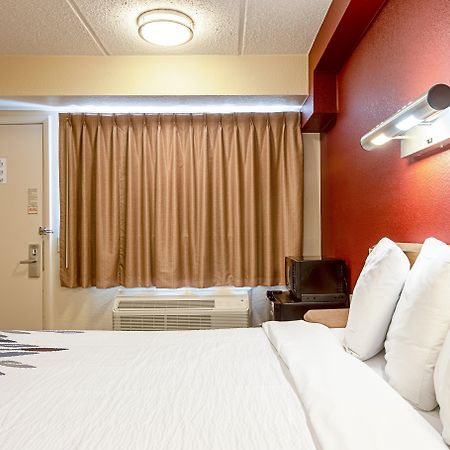 Red Roof Inn Canton Exterior photo