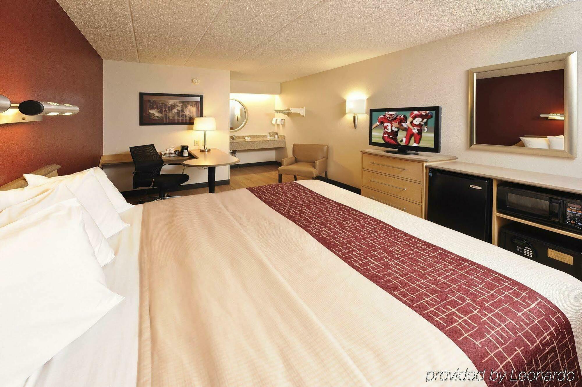 Red Roof Inn Canton Exterior photo